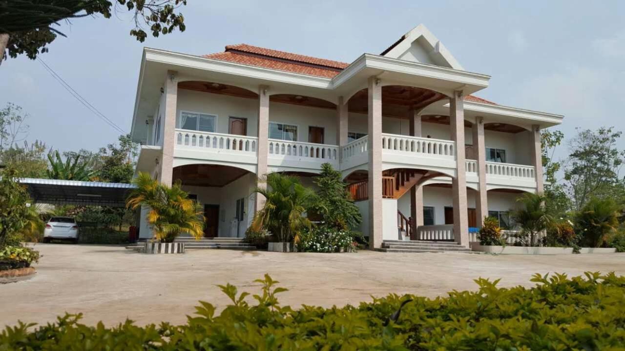 Theokhame Guest House & Hotel Bantajun Kültér fotó